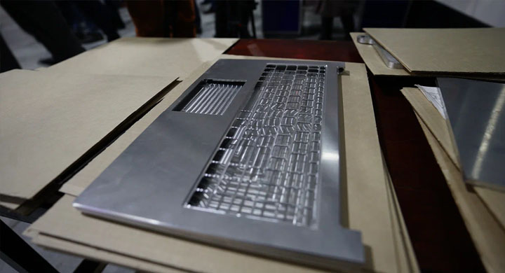 В Арзамасе открыли завод ноутбуков и планшетов